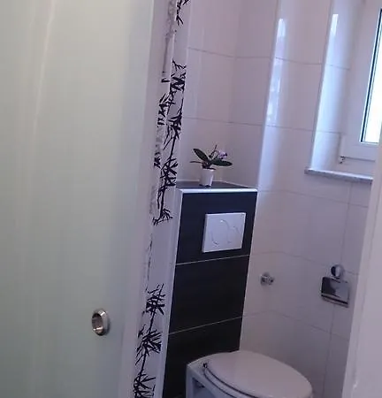 Apartment Schlossstrasse *