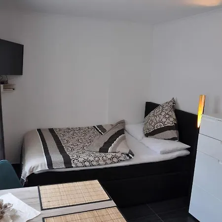 Schlossstrasse Apartment *